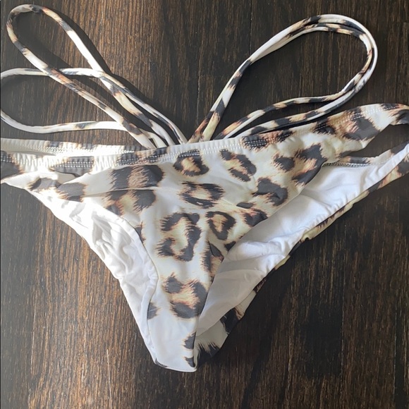 Pulmeria Swimwear -Cheetah Juliet bikini-size M - Picture 3 of 6